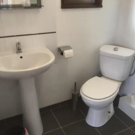 Les Hiboux D'hotes Couette-café L'Isle-Jourdain (Vienne)